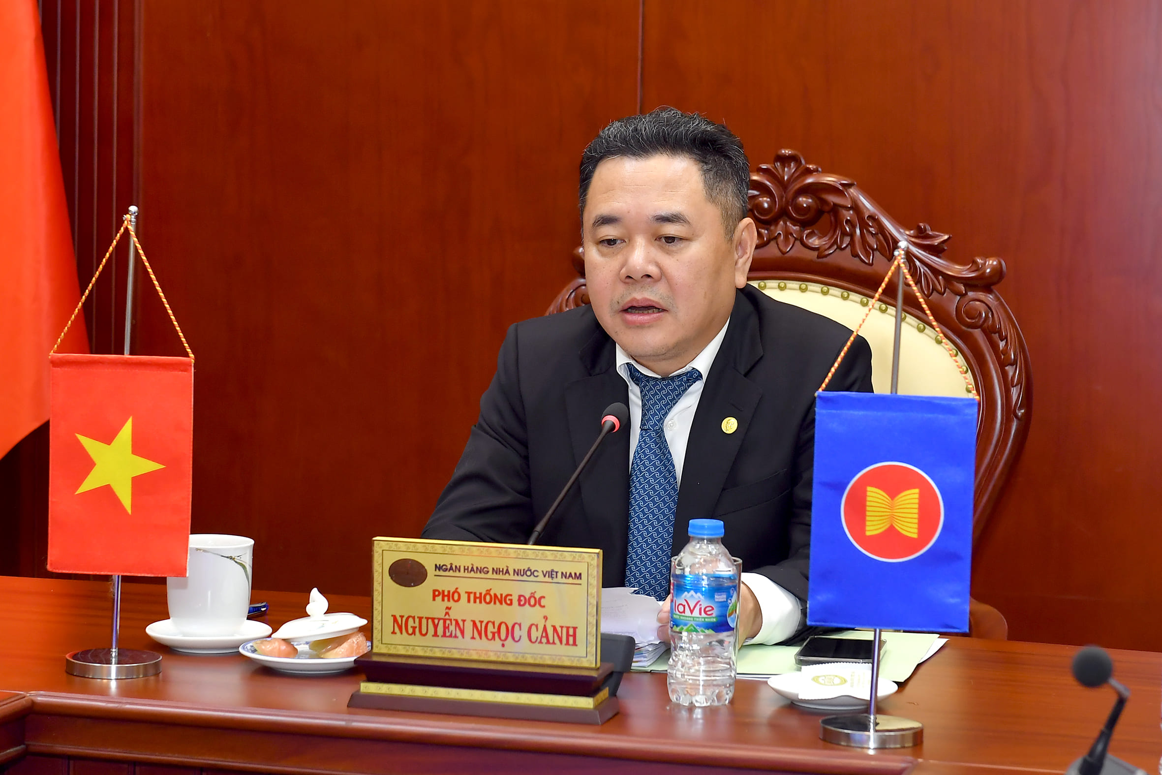 9.4 1 NHTW ASEAN với CEO các tổ chức tài chính.jpg